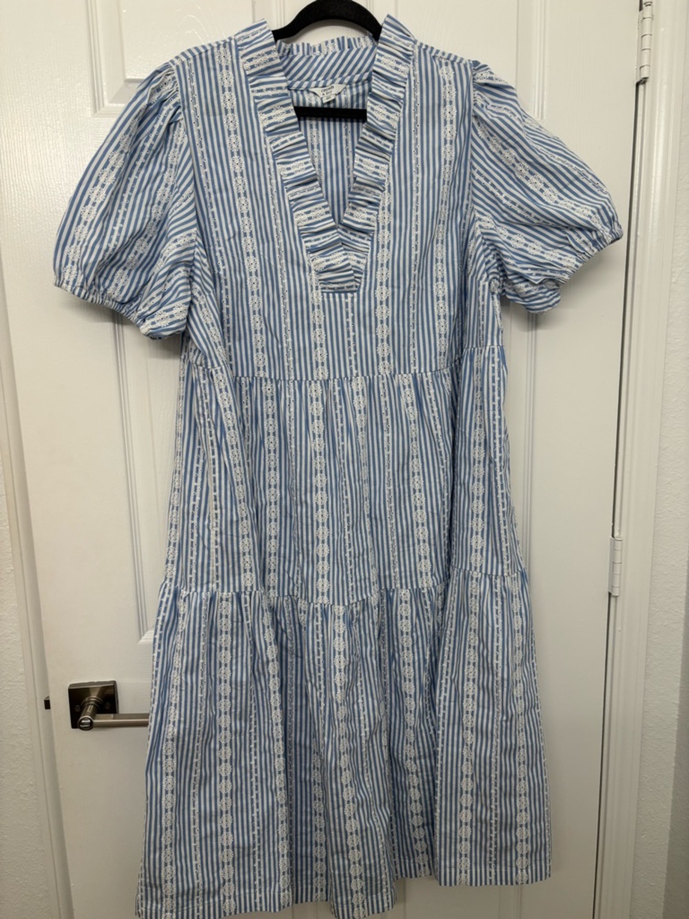 Crown & Ivy Blue and White Tiered Dress 2XL